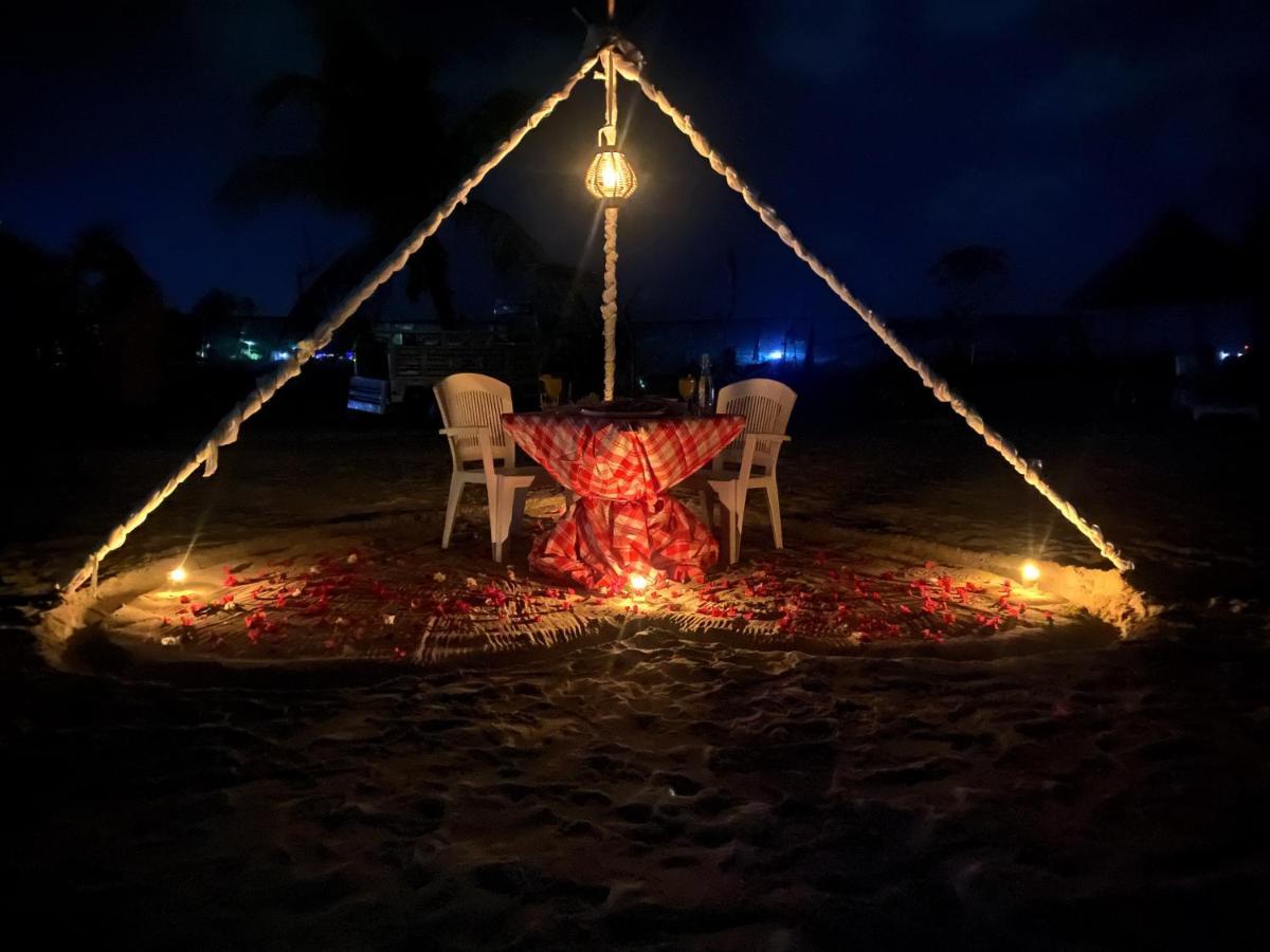 Adroit Beach Inn 구라이두 외부 사진